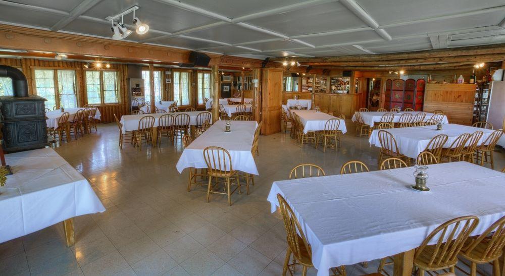Auberge Baker Chateau Richer Екстер'єр фото